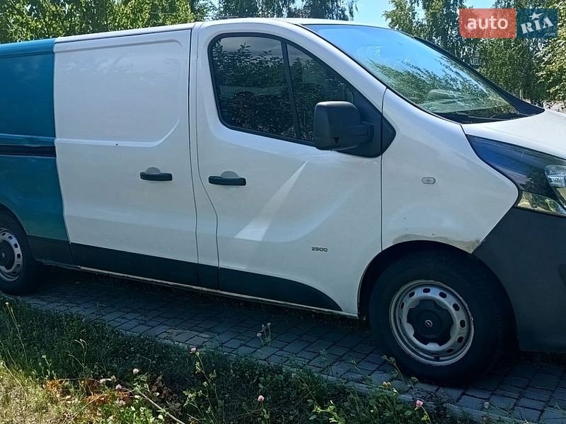 Вантажний фургон Opel Vivaro 2016 в Черкасах