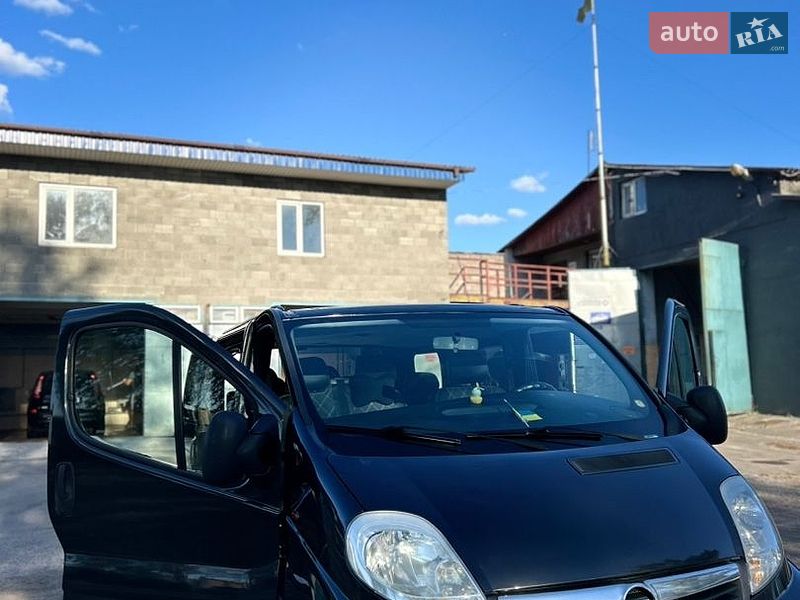 Минивэн Opel Vivaro 2008 в Березному