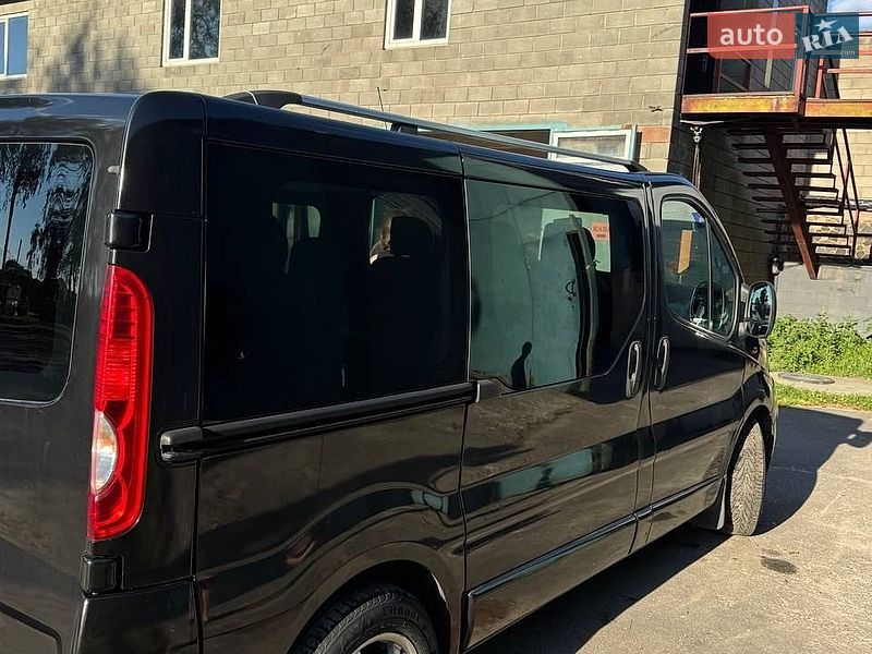 Минивэн Opel Vivaro 2008 в Березному