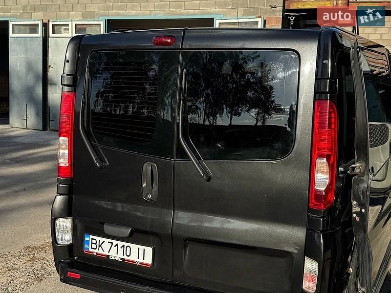 Минивэн Opel Vivaro 2008 в Березному