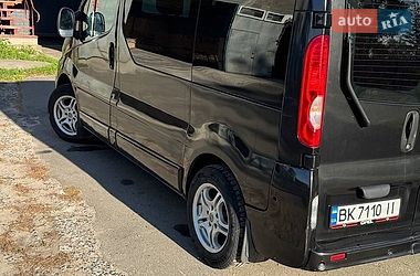 Минивэн Opel Vivaro 2008 в Березному
