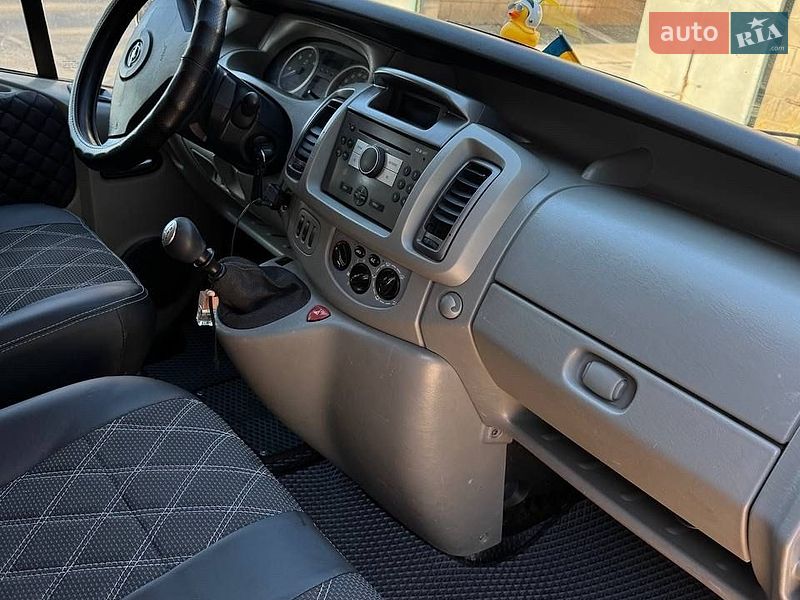 Минивэн Opel Vivaro 2008 в Березному