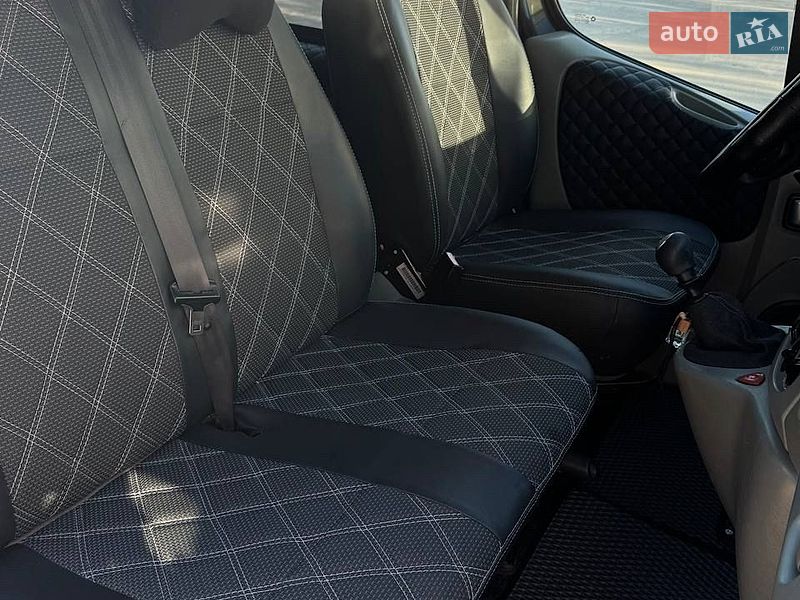 Минивэн Opel Vivaro 2008 в Березному