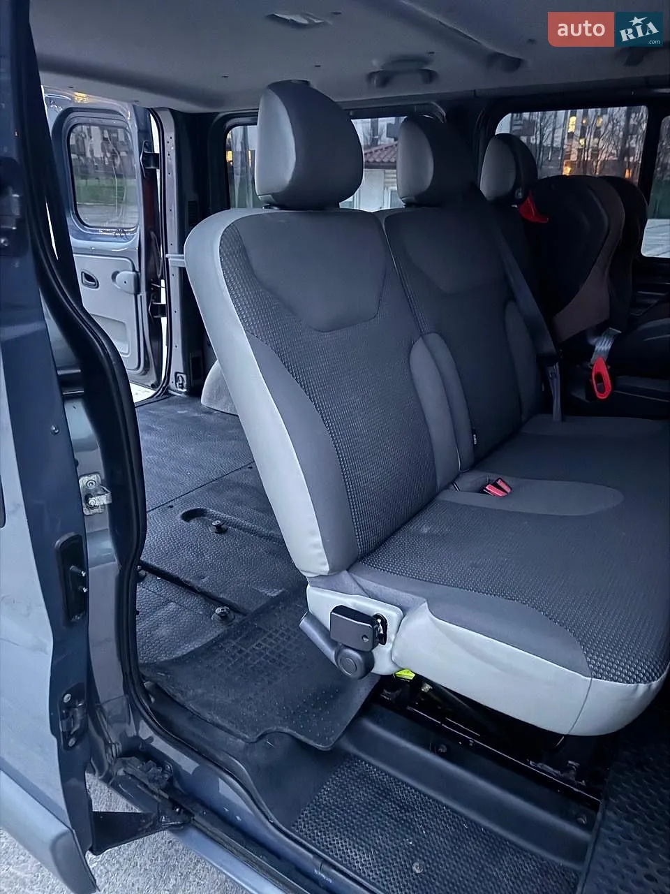 2011 Opel Vivaro - мініатюра 23