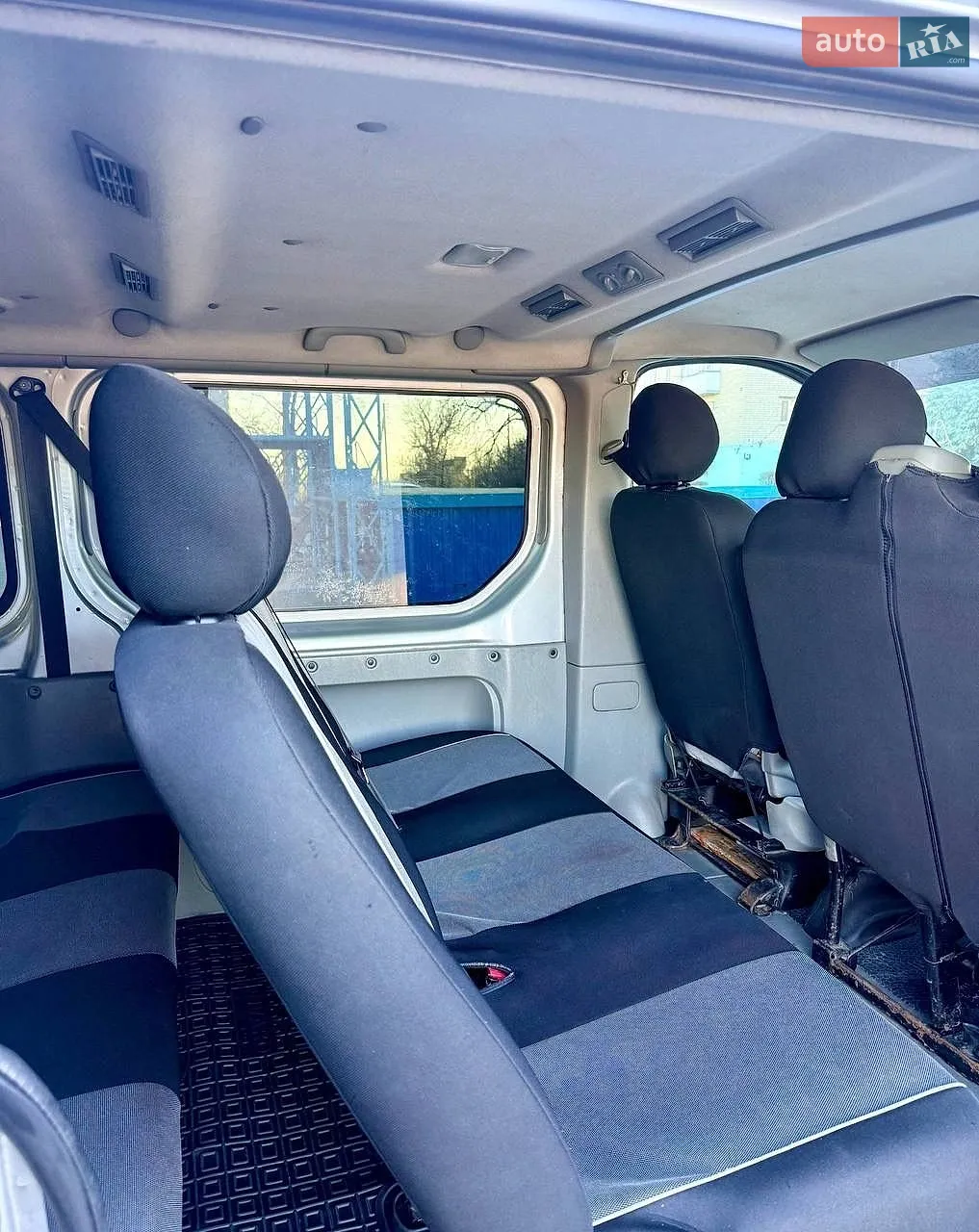 2011 Opel Vivaro - мініатюра 8