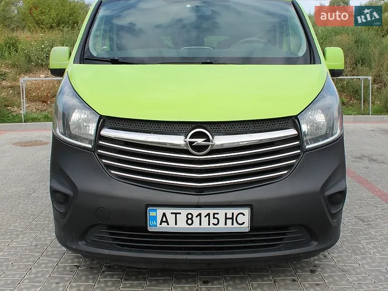 Opel Vivaro 2015