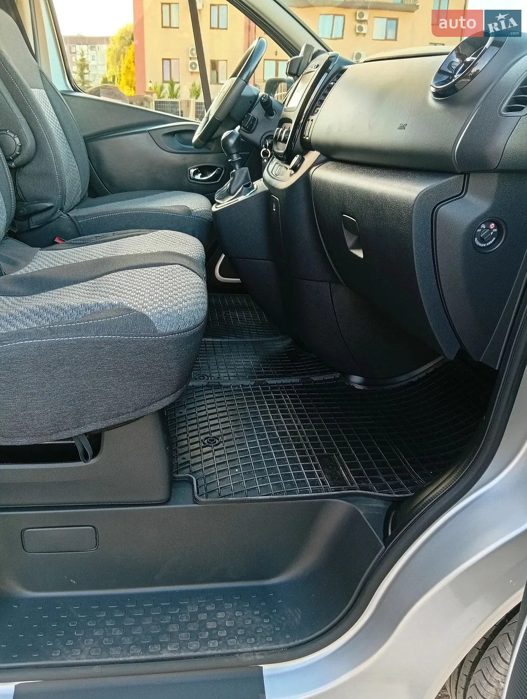 2017 Opel Vivaro - мініатюра 28