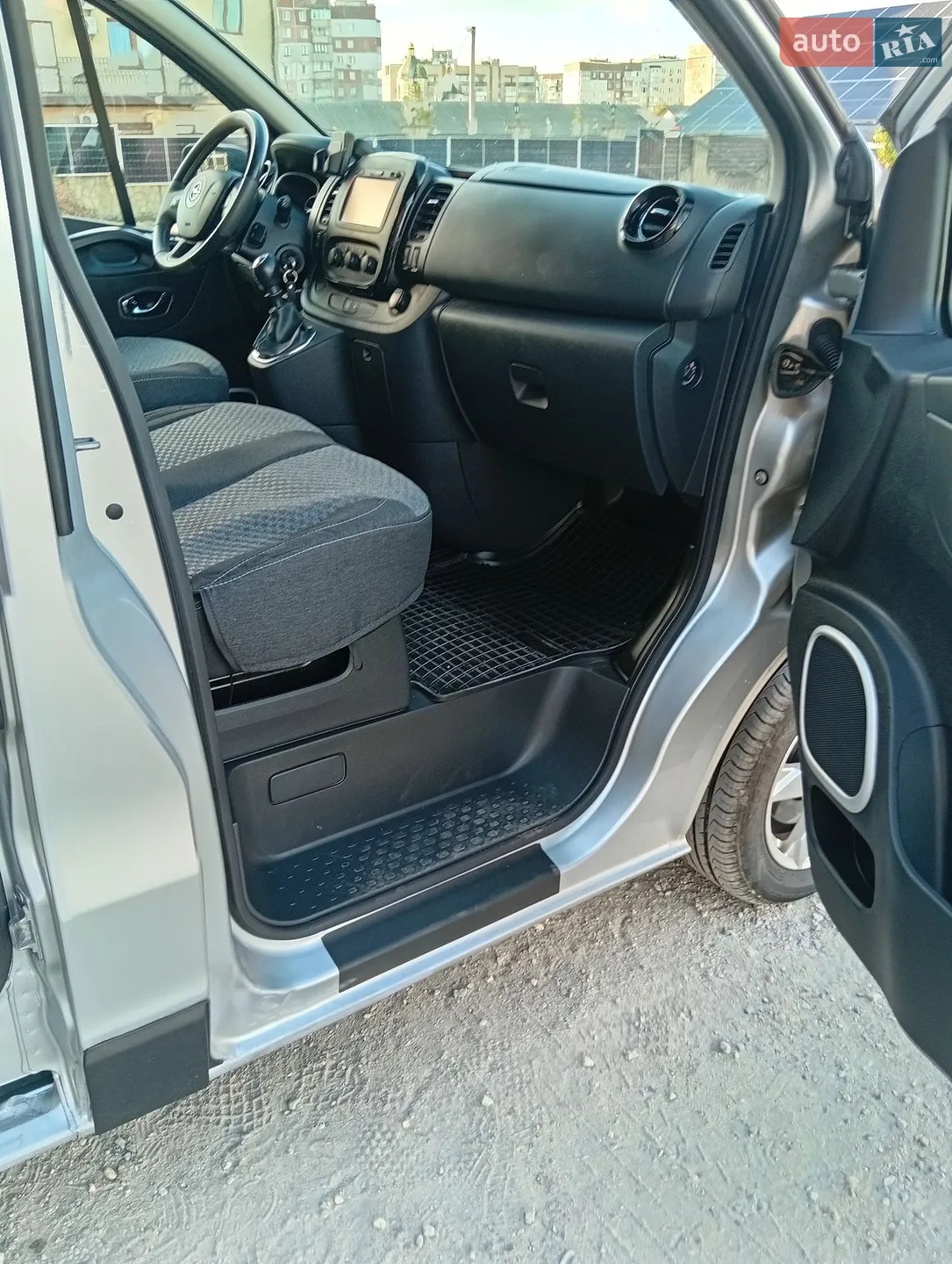 2017 Opel Vivaro - мініатюра 31