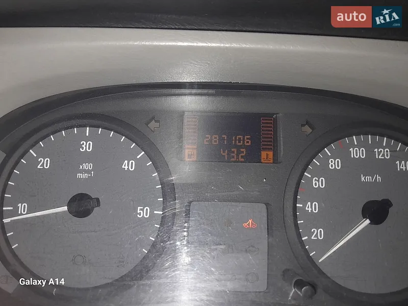 Opel Vivaro 2006