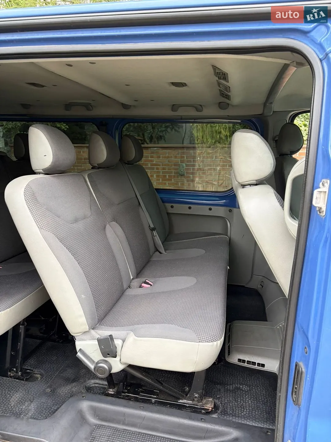 2010 Opel Vivaro - мініатюра 7