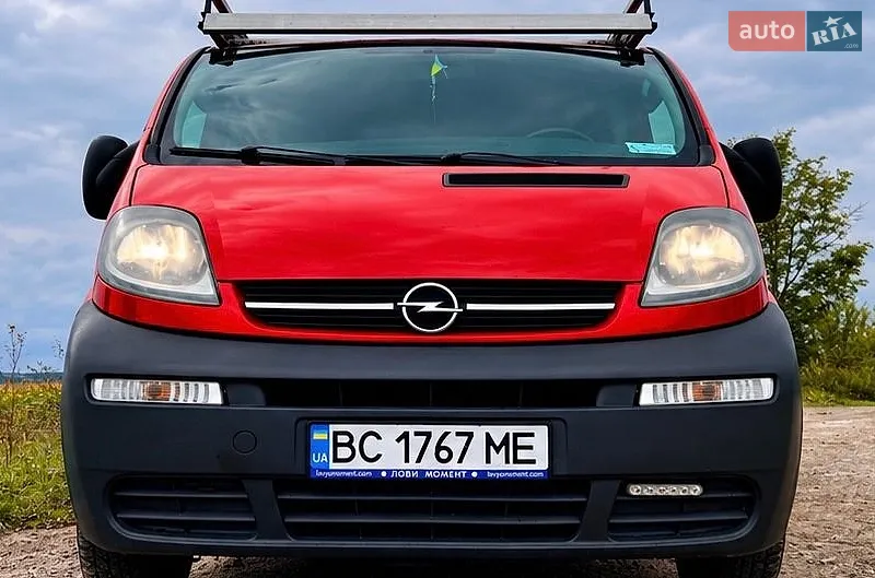 Opel Vivaro 2004