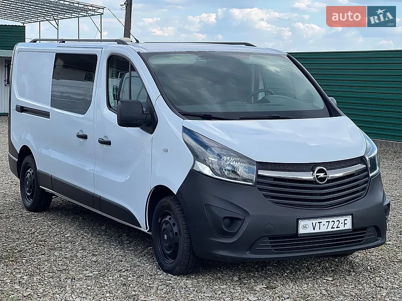 Opel Vivaro 2016