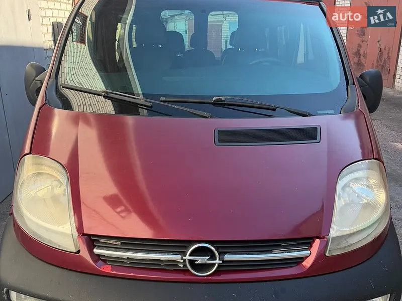 Opel Vivaro 2005