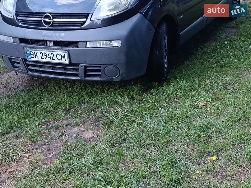 Opel Vivaro 2006