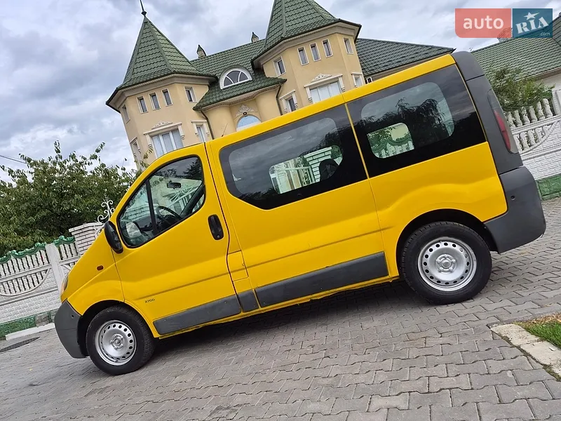 Opel Vivaro 2004