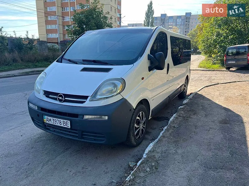 Opel Vivaro 2006