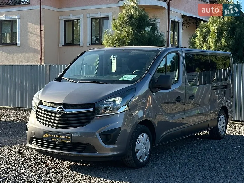 Opel Vivaro 2016