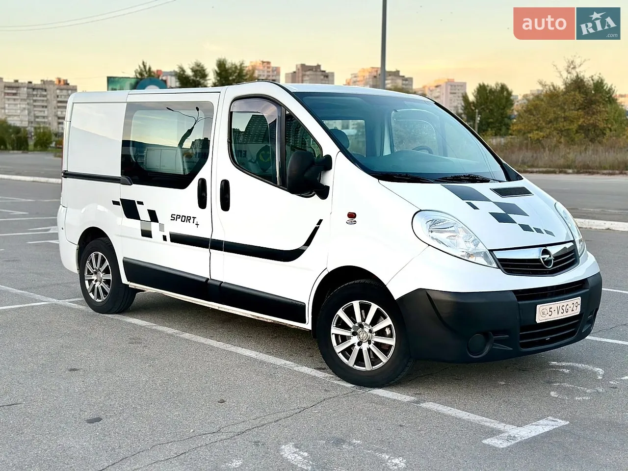 Opel Vivaro 2012