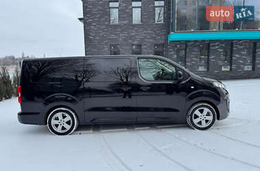 Минивэн Opel Zafira Life 2023 в 