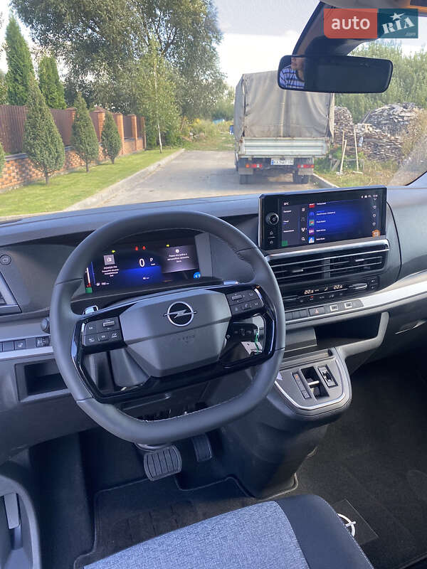 Минивэн Opel Zafira Life 2024 в Киеве фото Минивэн Opel Zafira Life 2024 в Киеве