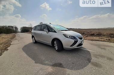 Ліфтбек Opel Zafira Tourer 2014 в Києві