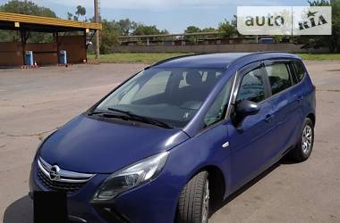 Минивэн Opel Zafira Tourer 2012 в 