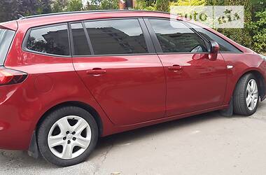 Мінівен Opel Zafira Tourer 2014 в Дрогобичі