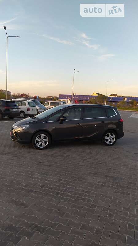 Минивэн Opel Zafira Tourer 2014 в Стрые