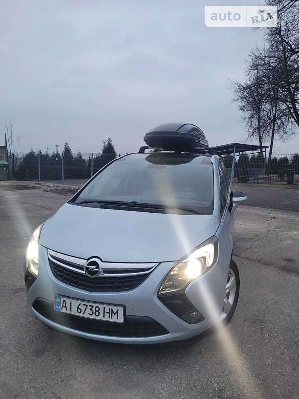 Мінівен Opel Zafira Tourer 2014 в Києві