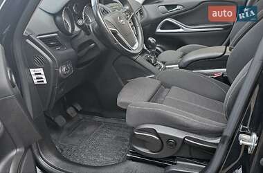 Минивэн Opel Zafira Tourer 2013 в 