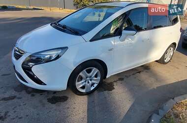 Минивэн Opel Zafira Tourer 2015 в 