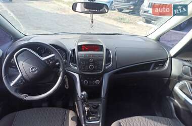 Минивэн Opel Zafira Tourer 2013 в 