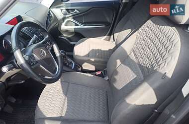 Минивэн Opel Zafira Tourer 2013 в 