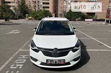 Минивэн Opel Zafira Tourer 2018 в Киеве