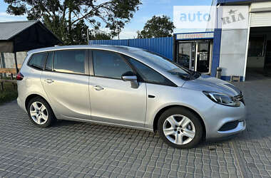 Минивэн Opel Zafira Tourer 2017 в Раздельной