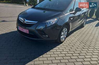 Мінівен Opel Zafira Tourer 2014 в Долині