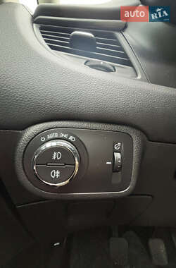 Мінівен Opel Zafira Tourer 2015 в 
