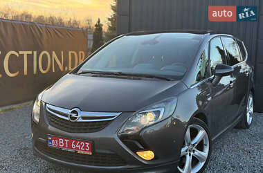 Минивэн Opel Zafira Tourer 2012 в 