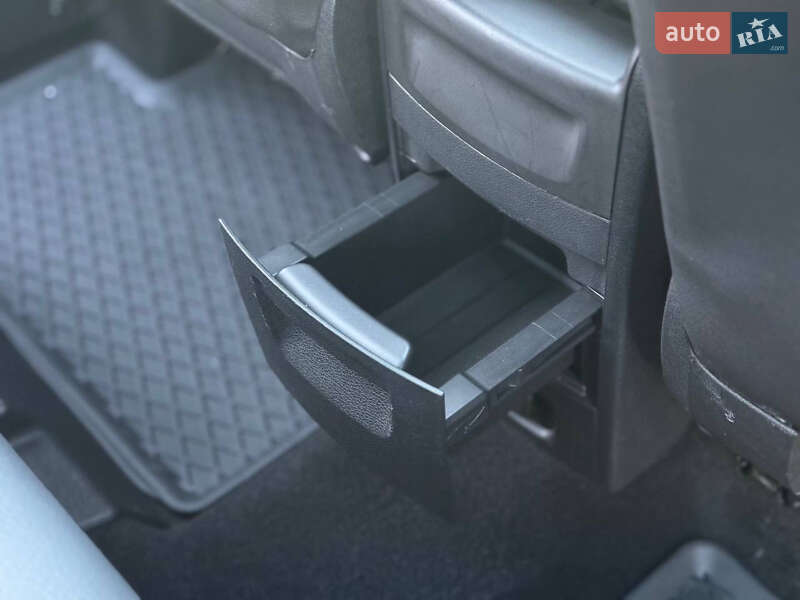 Мінівен Opel Zafira Tourer 2012 в Дрогобичі