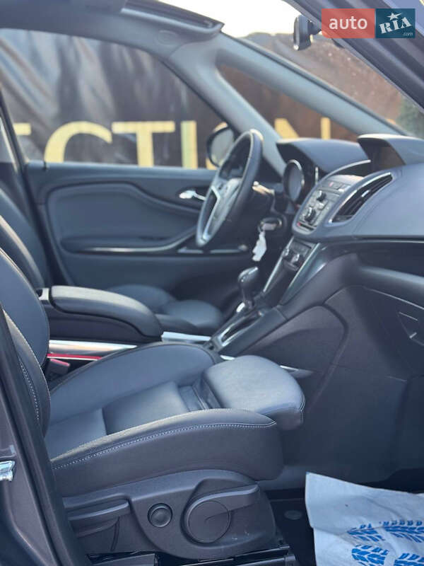 Мінівен Opel Zafira Tourer 2012 в Дрогобичі