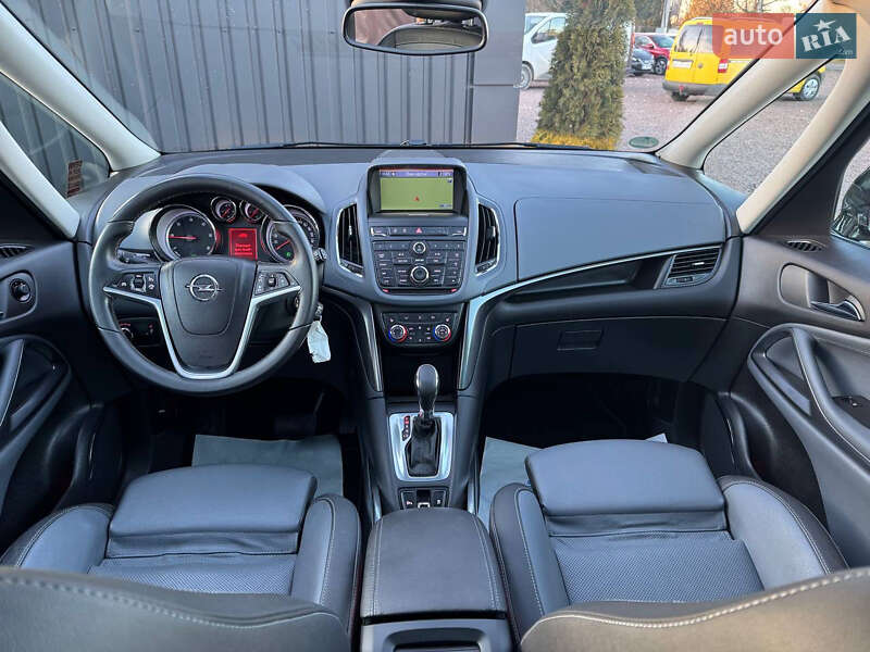 Мінівен Opel Zafira Tourer 2012 в Дрогобичі