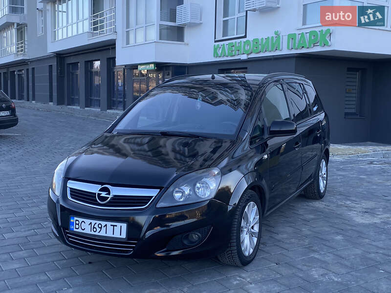 Минивэн Opel Zafira Tourer 2013 в Трускавце