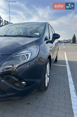 Мінівен Opel Zafira Tourer 2012 в 
