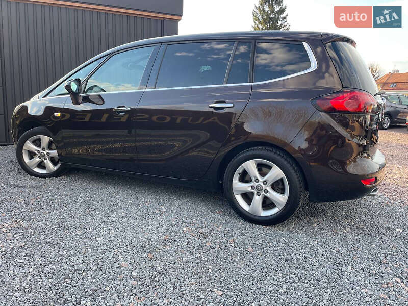 Мінівен Opel Zafira Tourer 2013 в Дрогобичі
