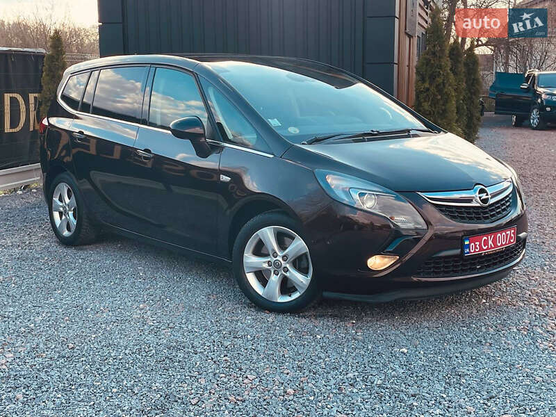 Мінівен Opel Zafira Tourer 2013 в Дрогобичі