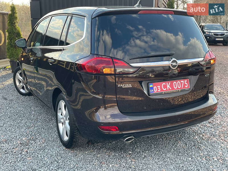 Мінівен Opel Zafira Tourer 2013 в Дрогобичі