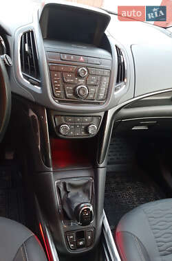 Минивэн Opel Zafira Tourer 2015 в 