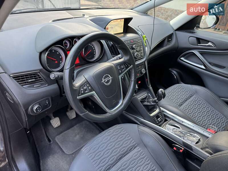 Мінівен Opel Zafira Tourer 2012 в Зборові