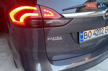 Мінівен Opel Zafira Tourer 2012 в 