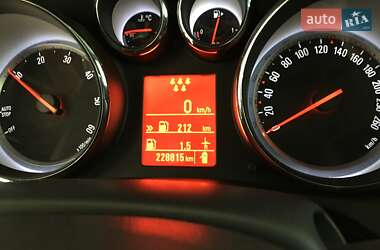 Мінівен Opel Zafira Tourer 2012 в 